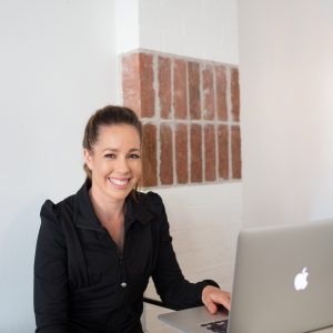 Amanda - Laptop - Square